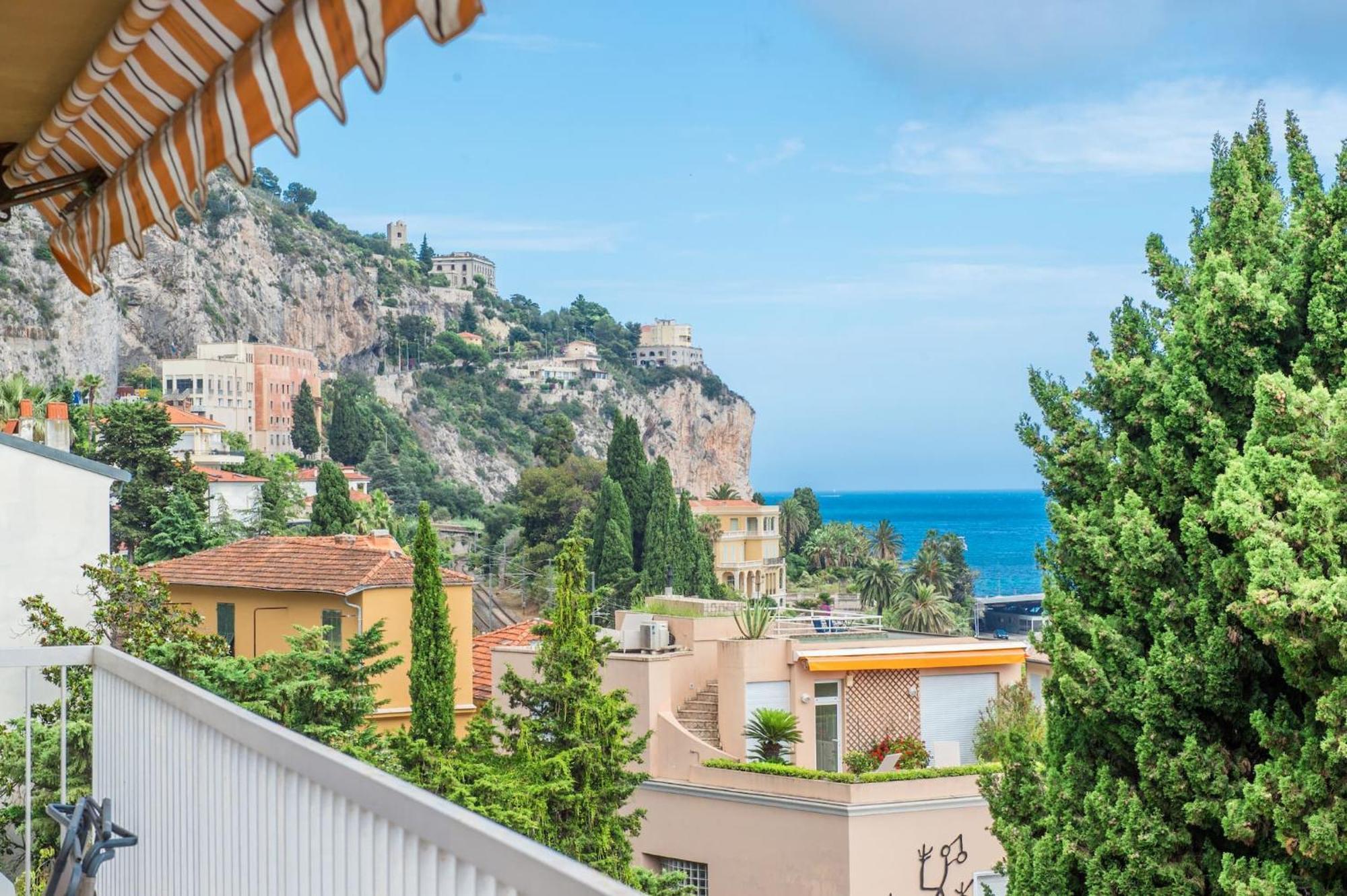 Vina Del Mare, Vue Mer, Terrasse Ментона Екстериор снимка